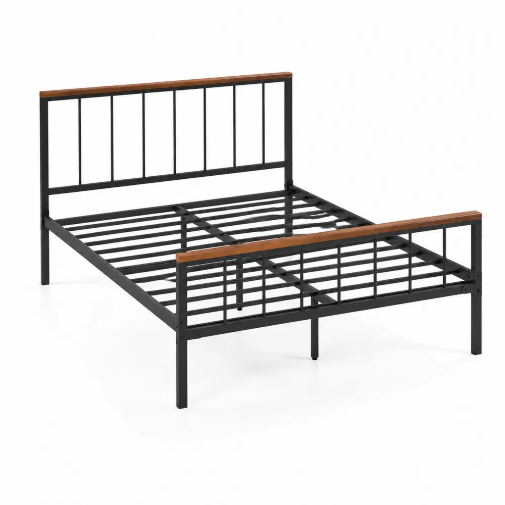 Letto matrimoniale in metallo ne